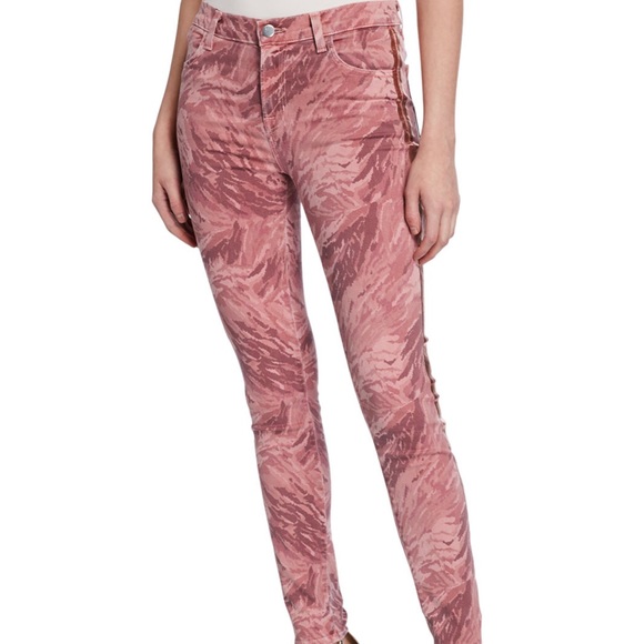 62 Midrise Super Skinny Jeans Princess 